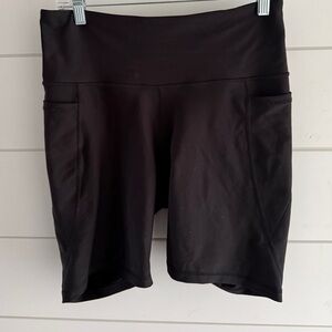 Old Navy Black High-Rise Bike Shorts with Side Pockets, Size Large